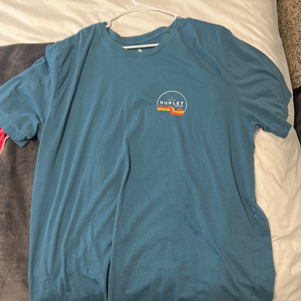 Hurley t shirt